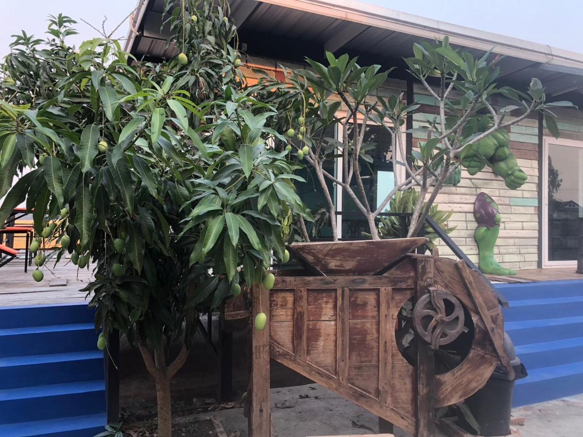Solarcell Private Homestay - โซล่าเซลล์ไพรเวทโฮมสเตย์ Утхайтхані Екстер'єр фото